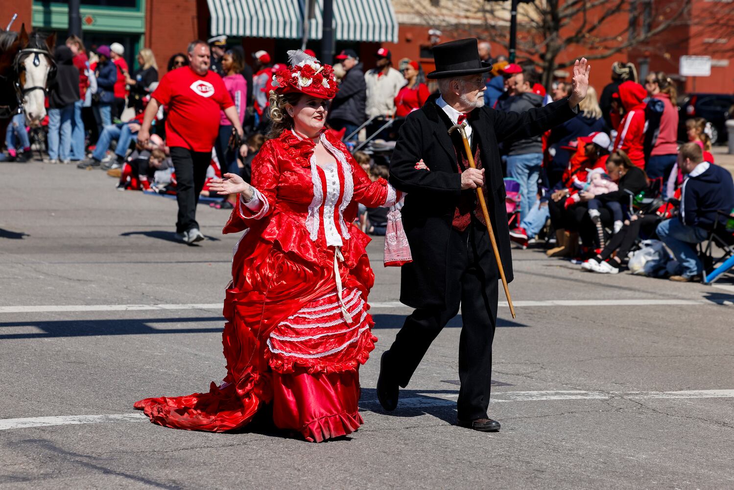 033023 Reds Parade