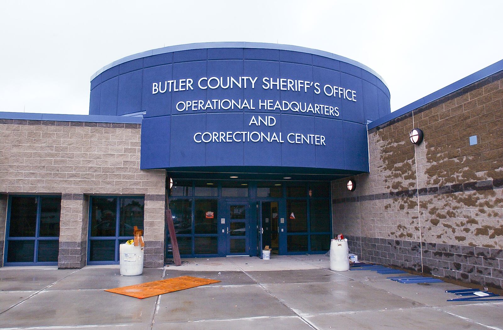 The Butler County Sheriff's Office Headquarters and Jail during it's final days of construction in June 2002. GREG LYNCH / STAFF