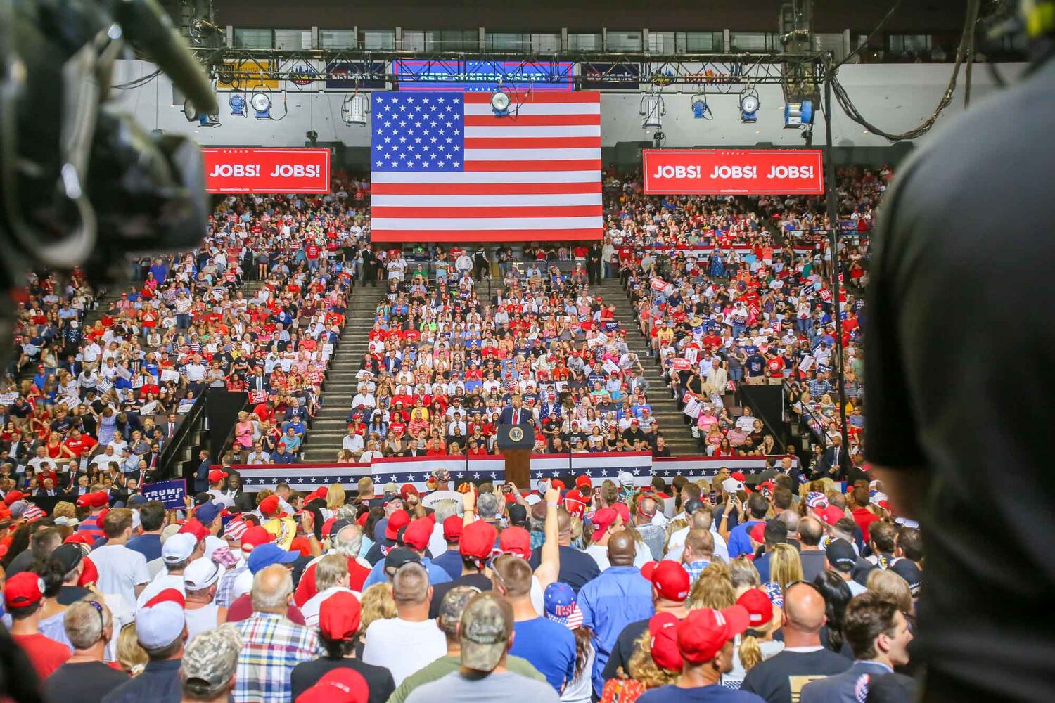 PHOTOS President Donald Trump Keep America Great Rally