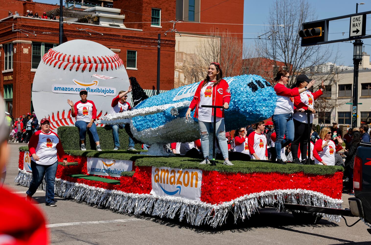 033023 Reds Parade