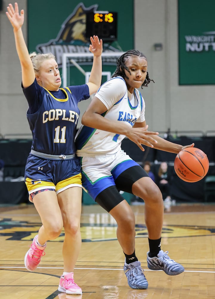 DDN 031226 Chaminade Julienne Copley