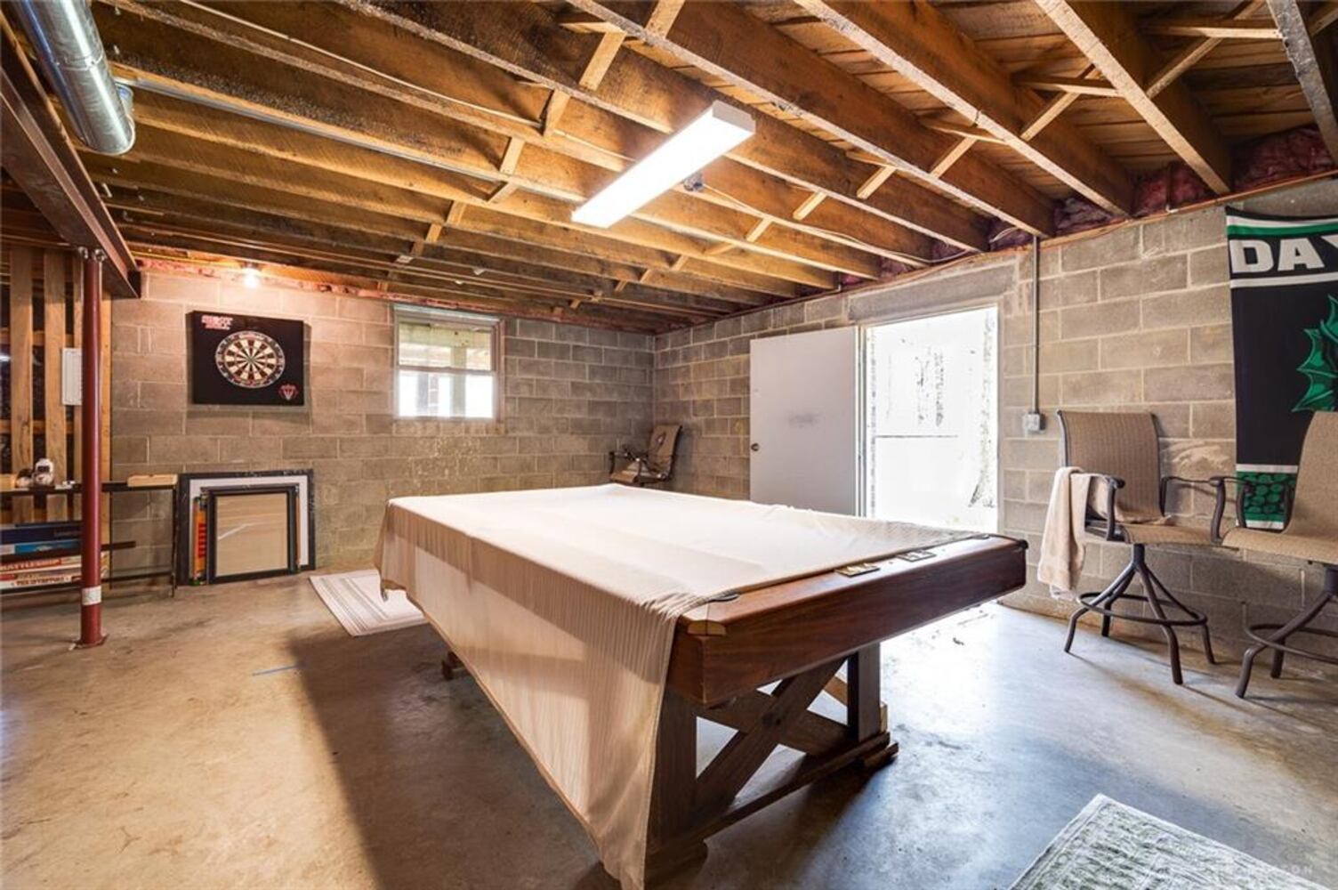 PHOTOS: Unique silo-designed home on 4 acres near Spring Valley listed on market