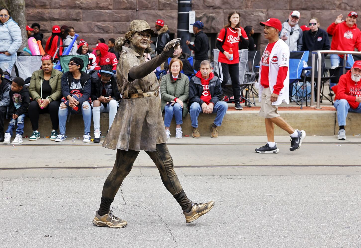 032725 Reds Parade