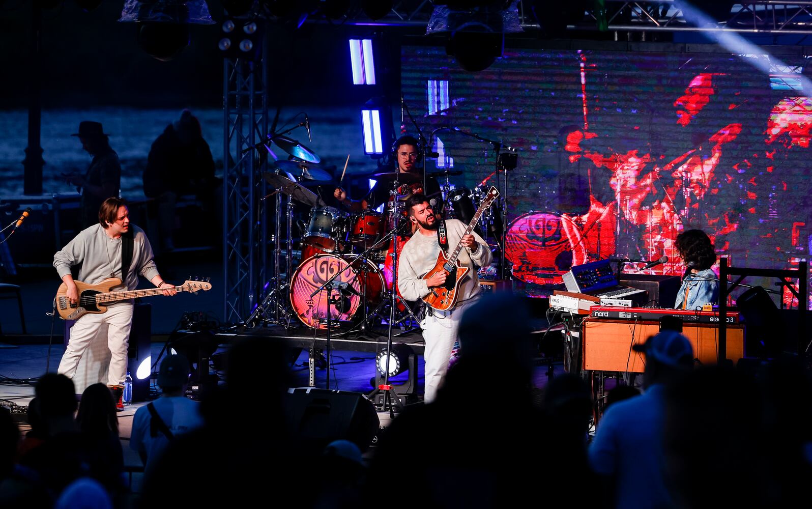 052523 RiversEdge concert