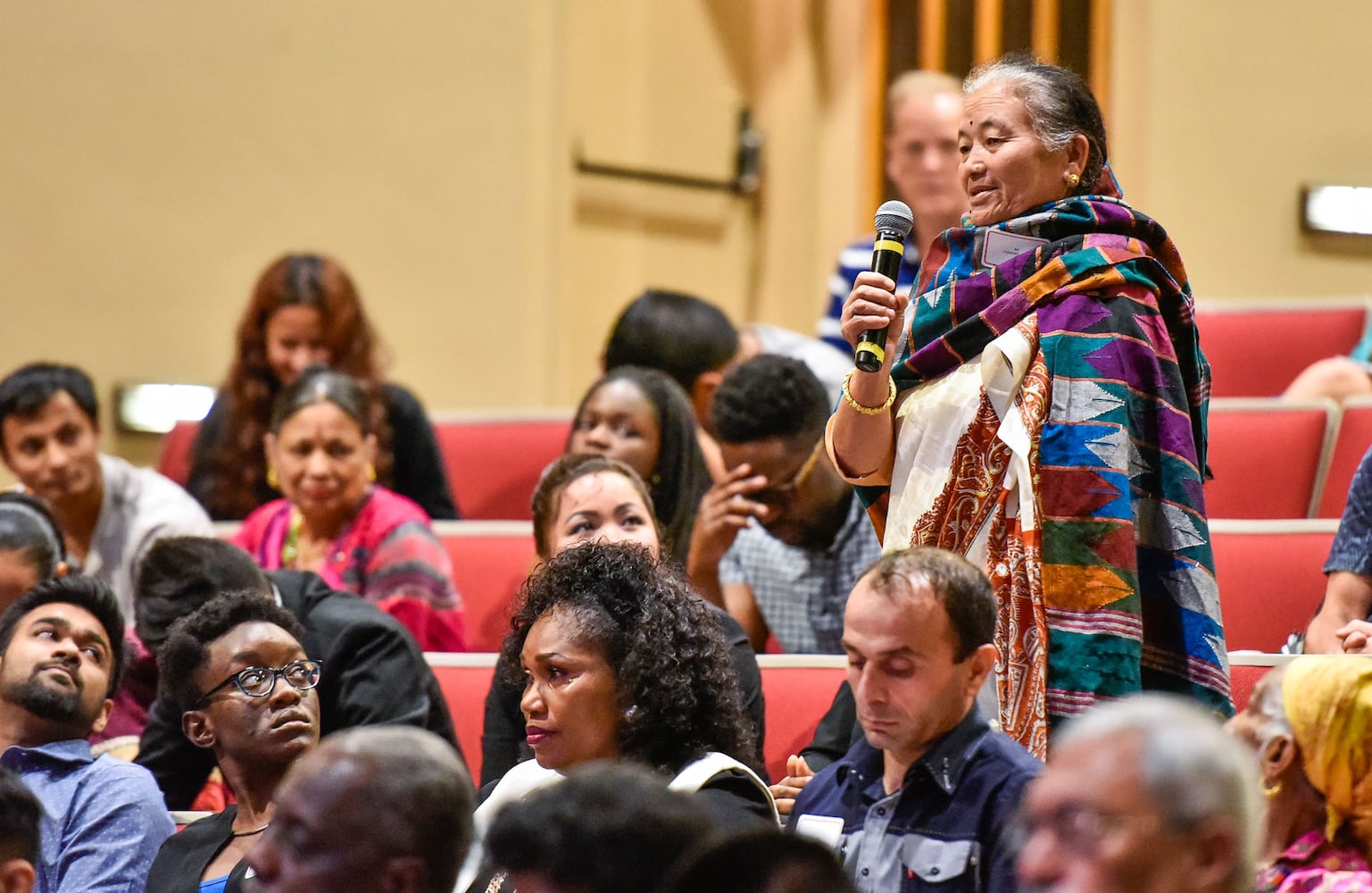 Nearly 100 people become U.S. citizens at naturalization ceremony at Miami Hamilton