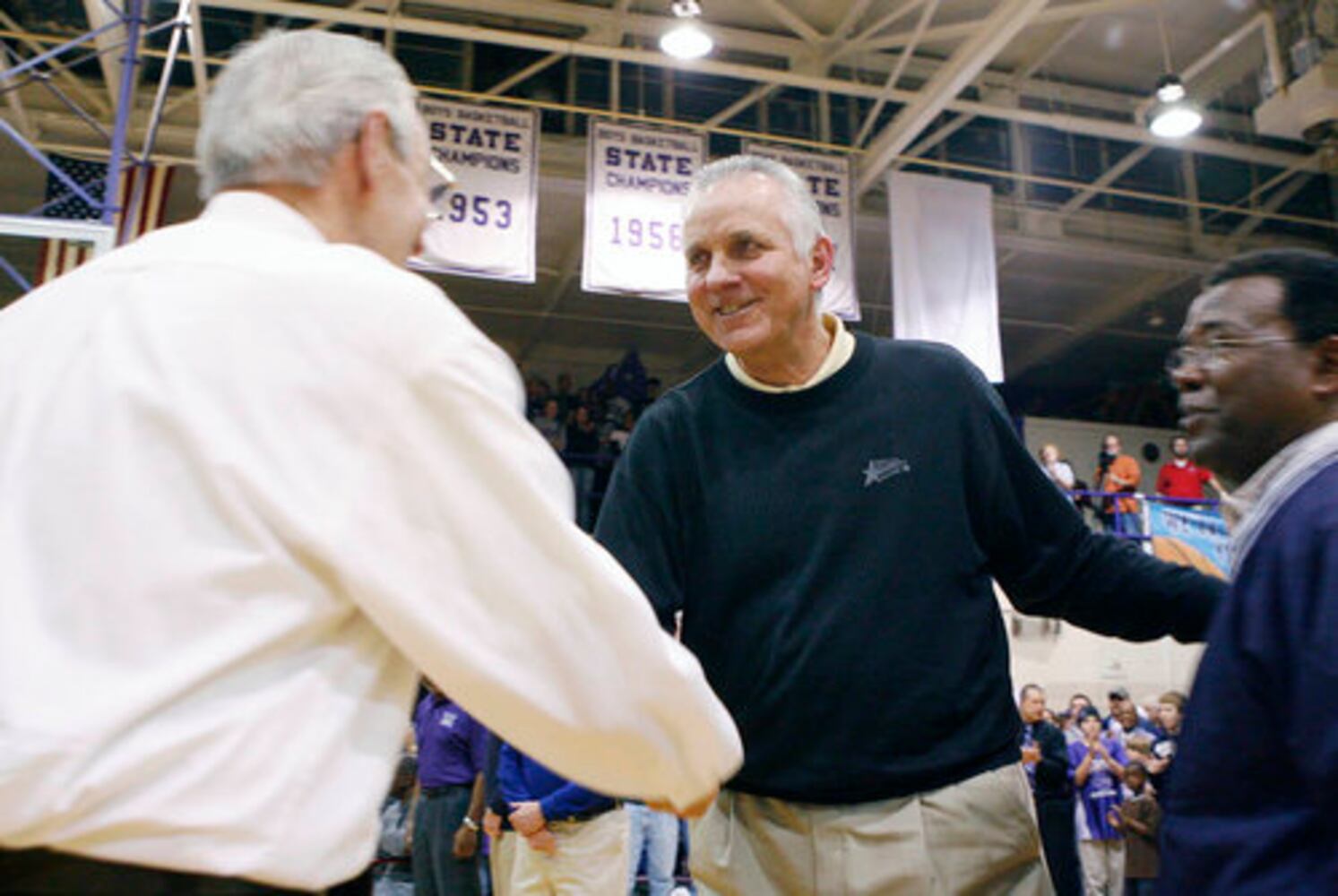 Jerry Lucas jersey retired