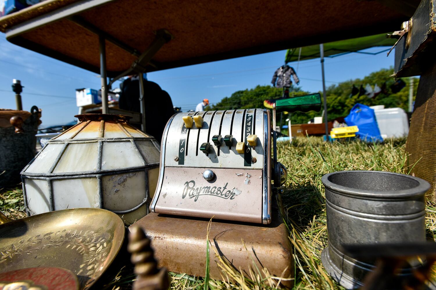World's longest yard sale runs through Butler County