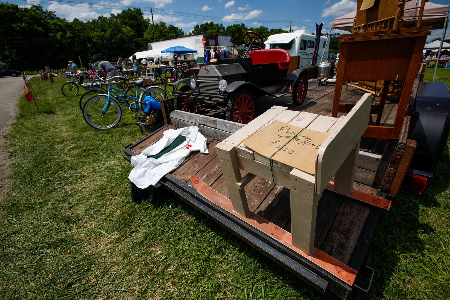 080720 yard sale