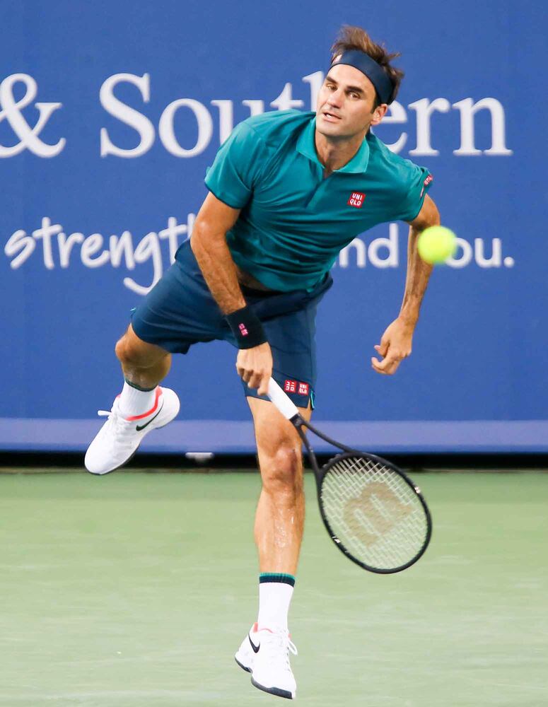 PHOTOS Roger Federer continues winning ways in Cincy