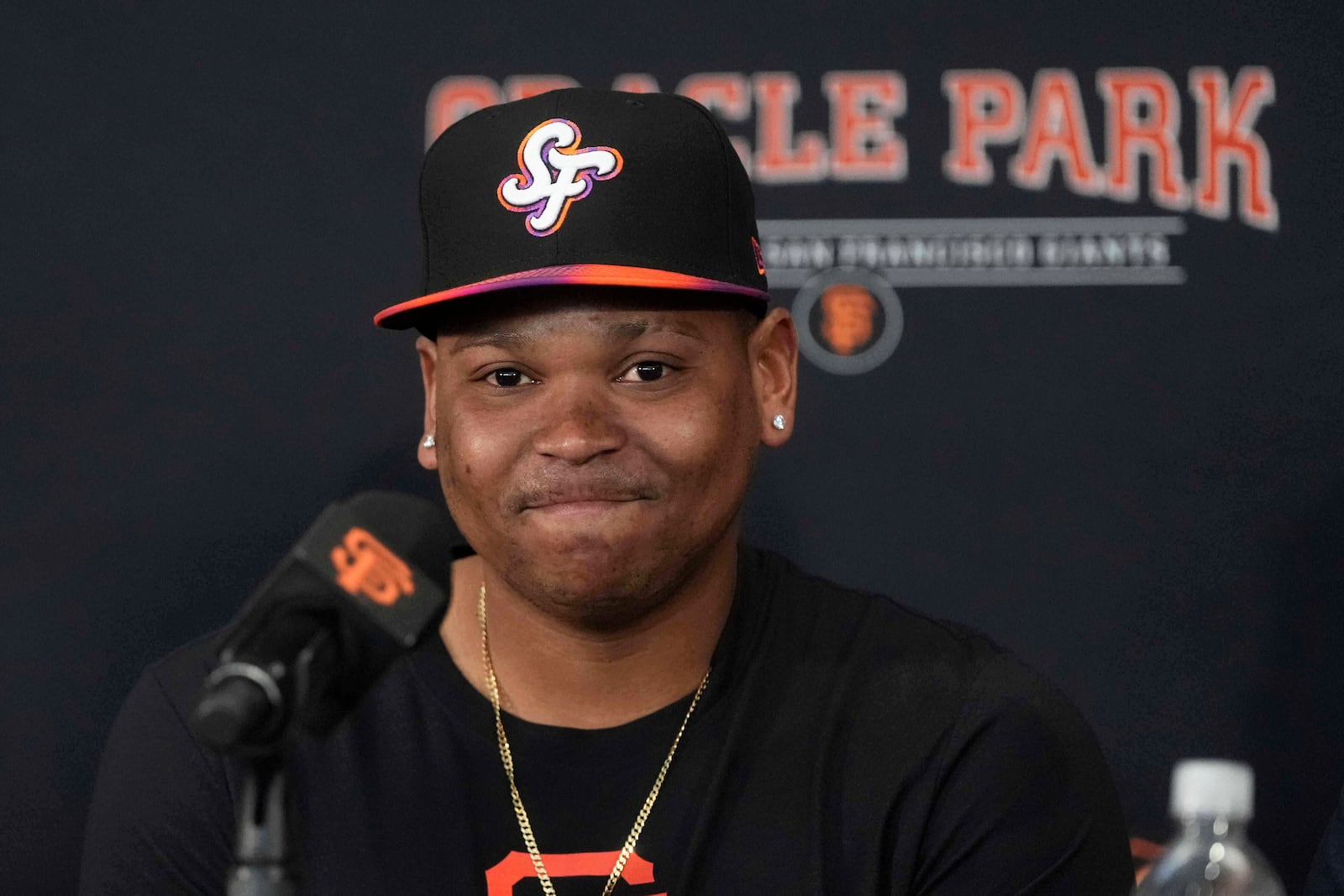 San Francisco Giants' Rafael Devers speaks at a news conference before a baseball game against the Cleveland Guardians in San Francisco, Tuesday, June 17, 2025. (AP Photo/Jeff Chiu)