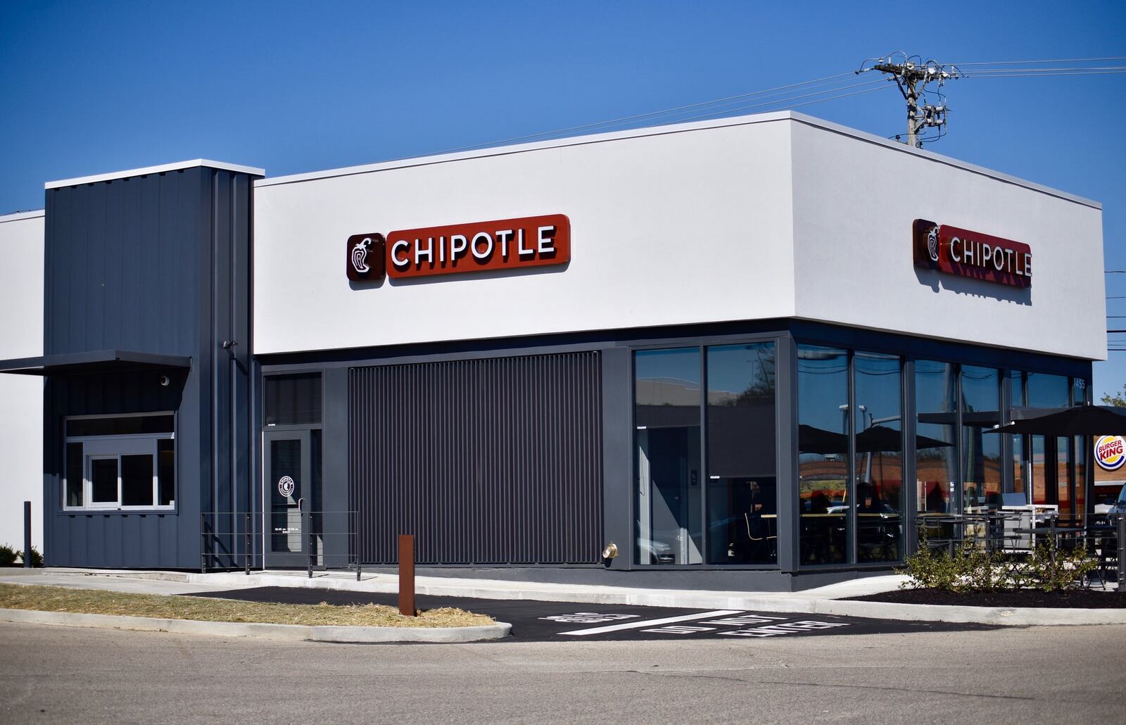 A new Chipotle restaurant opened Wednesday morning in Hamilton, adding to the variety of restaurants in the city. NICK GRAHAM/STAFF