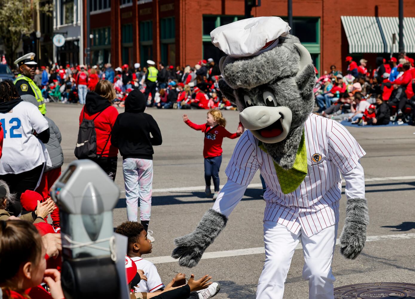 033023 Reds Parade