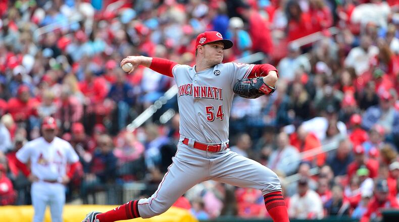 ST LOUIS, MO - APRIL 28: Sonny Gray #54 of the Cincinnati Reds pitches during the second inning against the St. Louis Cardinals at Busch Stadium on April 28, 2019 in St Louis, Missouri. (Photo by Jeff Curry/Getty Images)