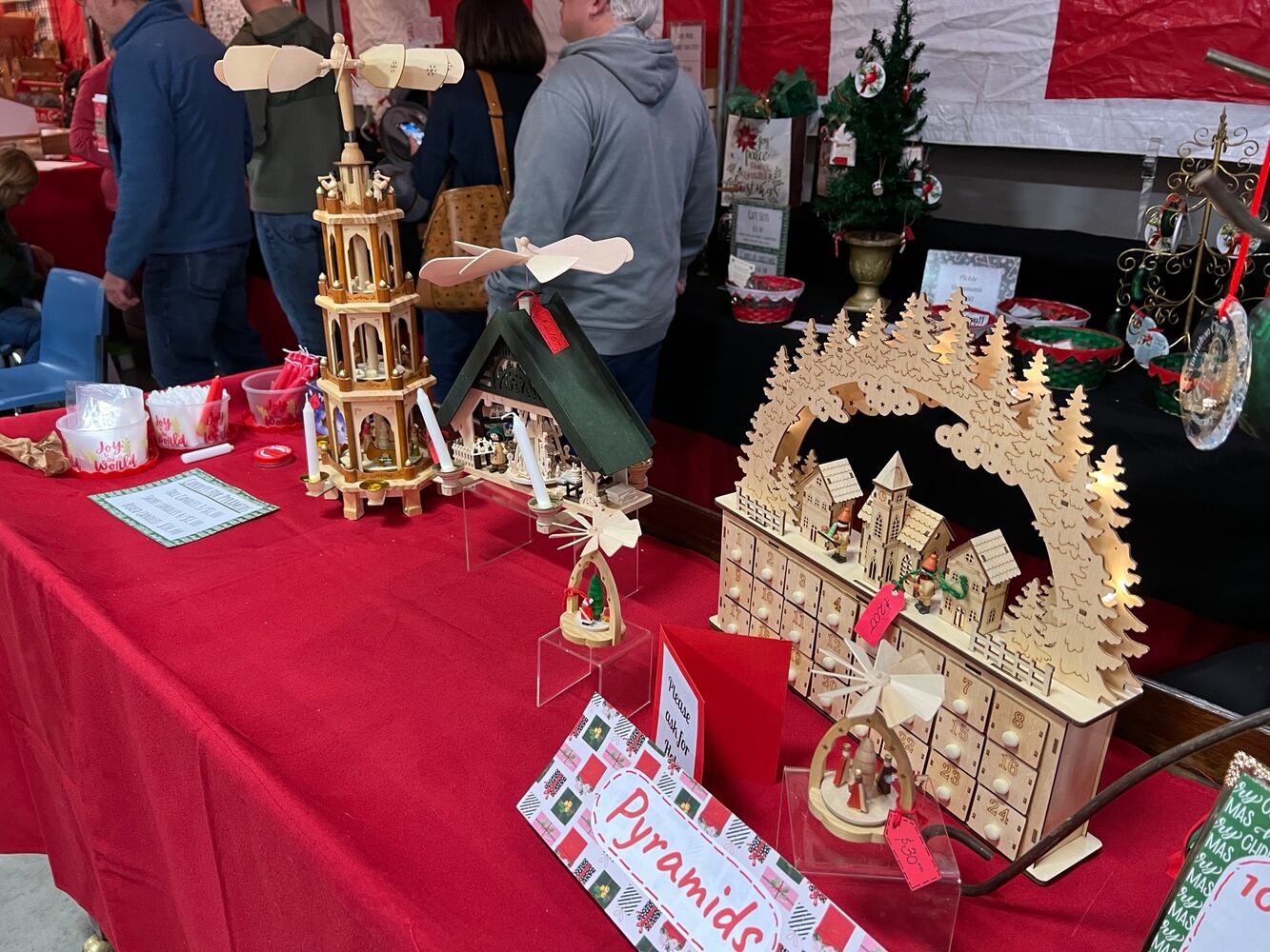 Hamilton’s Christkindlmarkt