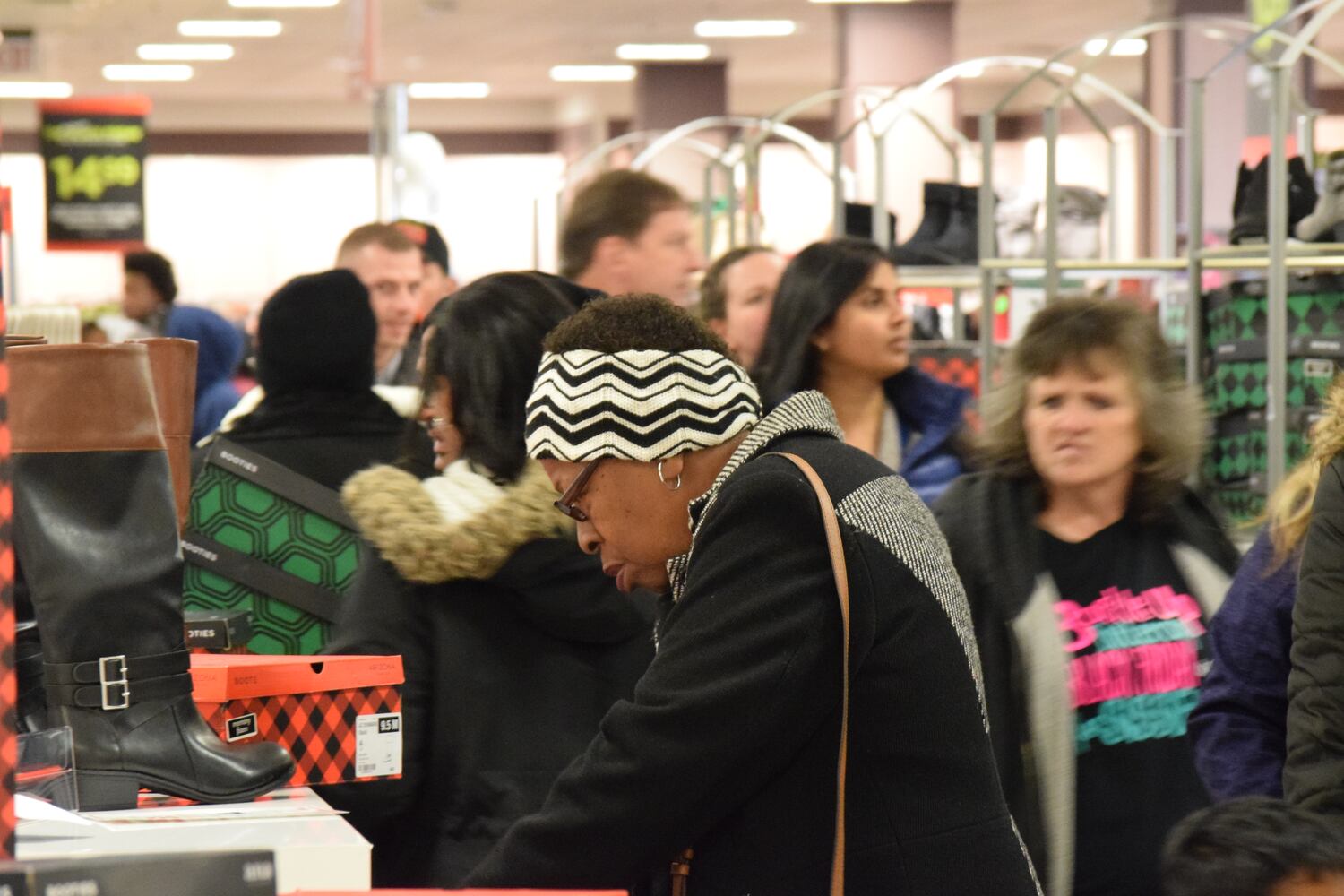 PHOTOS: Nearly 1K shoppers flood JCPenney