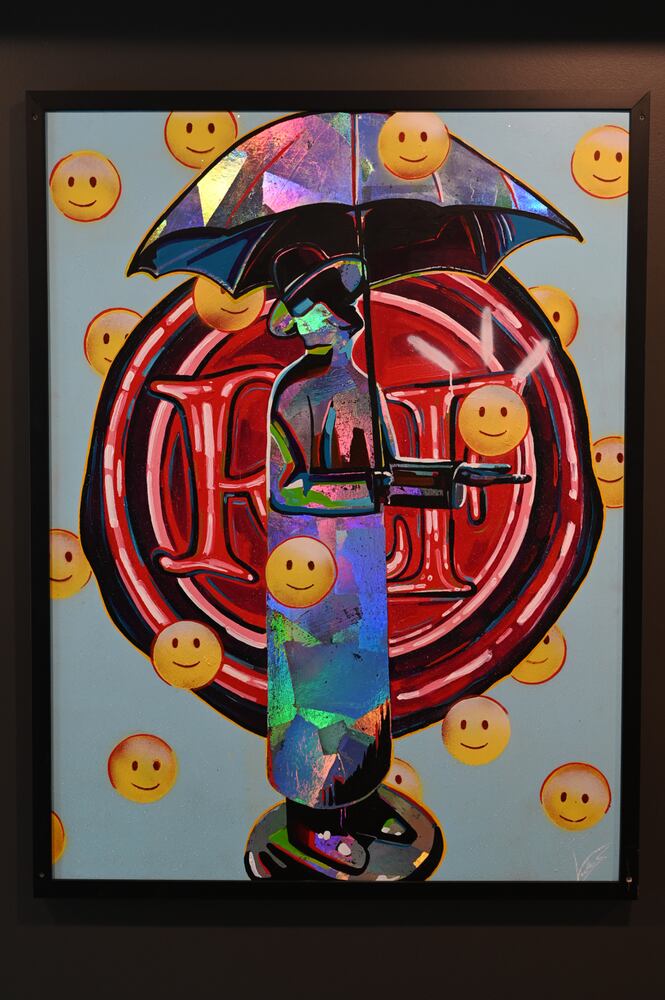 New, modern Rossville Flats art installed
