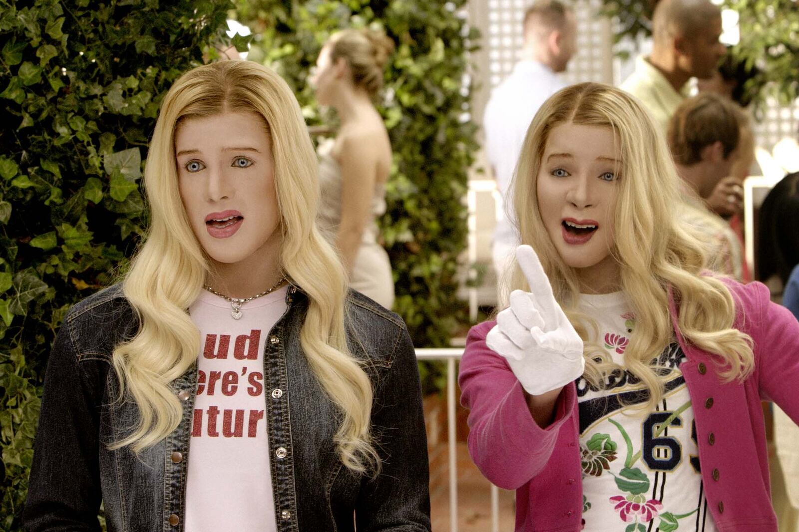 Kevin Copeland (Shawn Wayans, left) and his brother Marcus (Marlon Wayans) are FBI agents deep undercover as high society debutantes Brittany and Tiffany in Revolution Studios comedy “White Chicks.” (AP Photo/Joe Lederer)