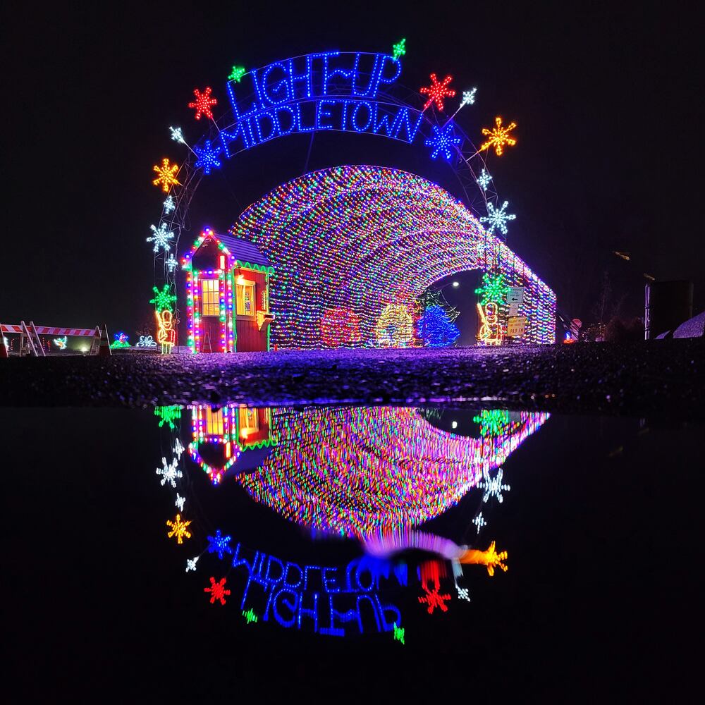 113020 Light Up Middletown