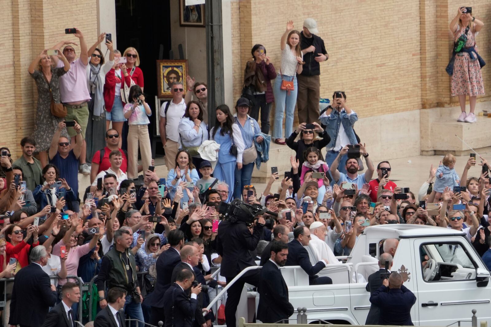 Pope Francis tours the crowd at the end of the Easter mass in St. Peter's Square at the Vatican Sunday, April 20, 2025. Francis died Monday, April 21, 2025. (AP Photo/Gregorio Borgia)