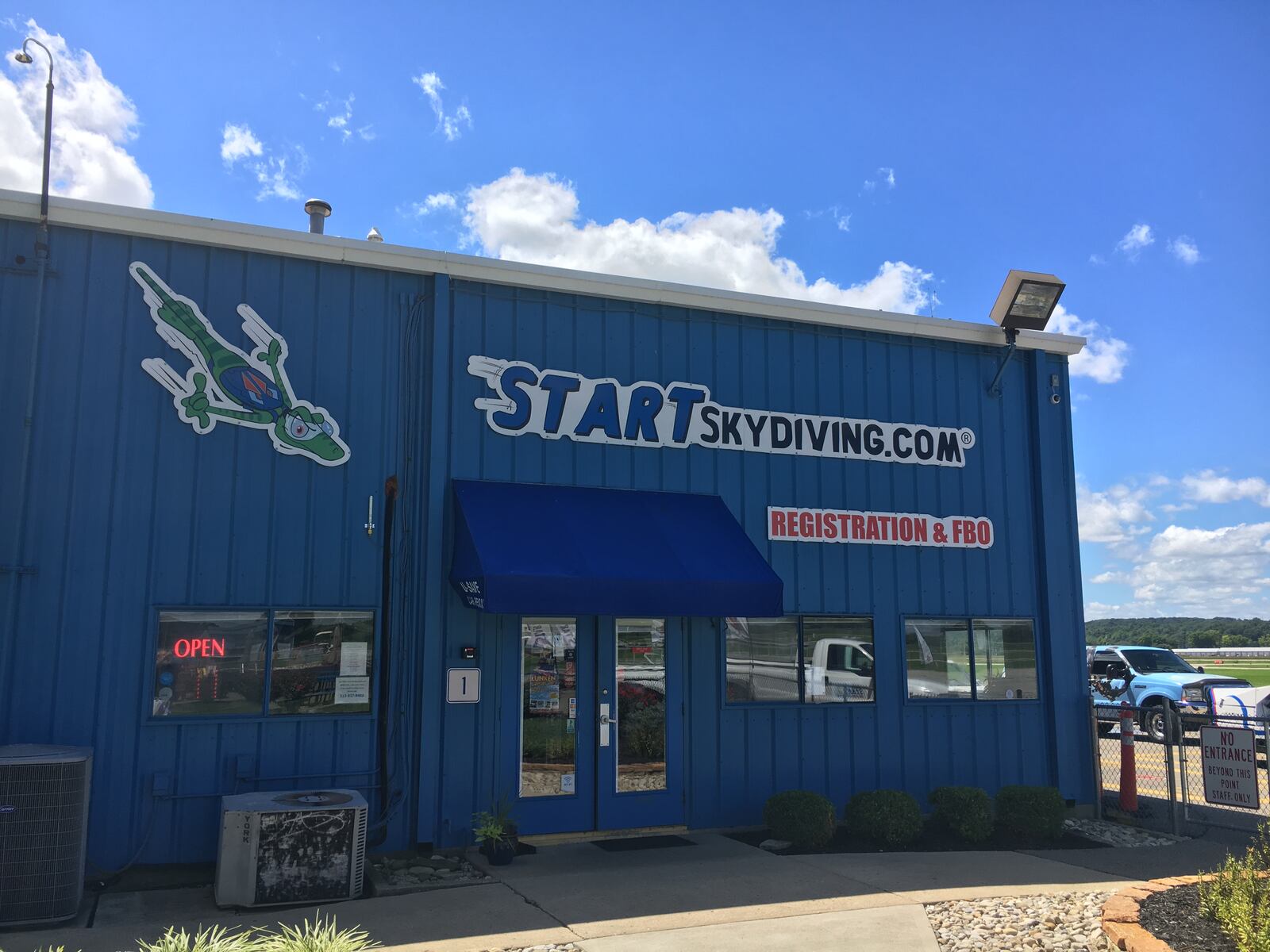 Start Skydiving in Middletown.
