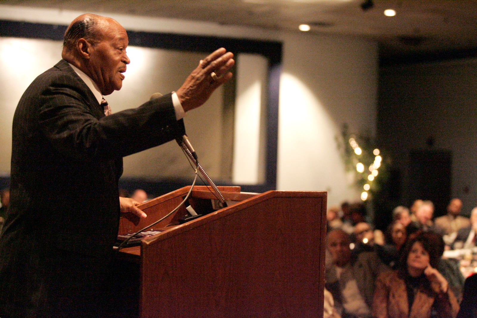 Bishop Rudolph Pringle addresses the participants in the 21st Annual NAACP dinner after receiving a Presidential Award from the organization at the Manchester Inn in Middletown, Ohio Friday Feb. 24, 2006. (AP Photo/Middletown Journal, Pat Auckerman)