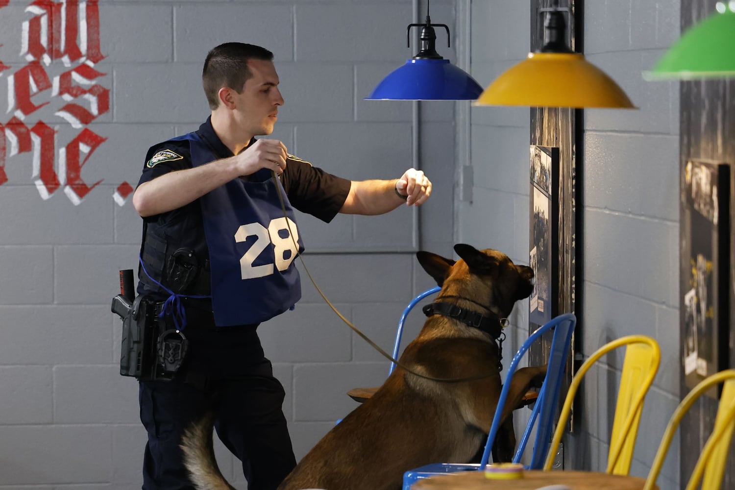 051622 police dogs