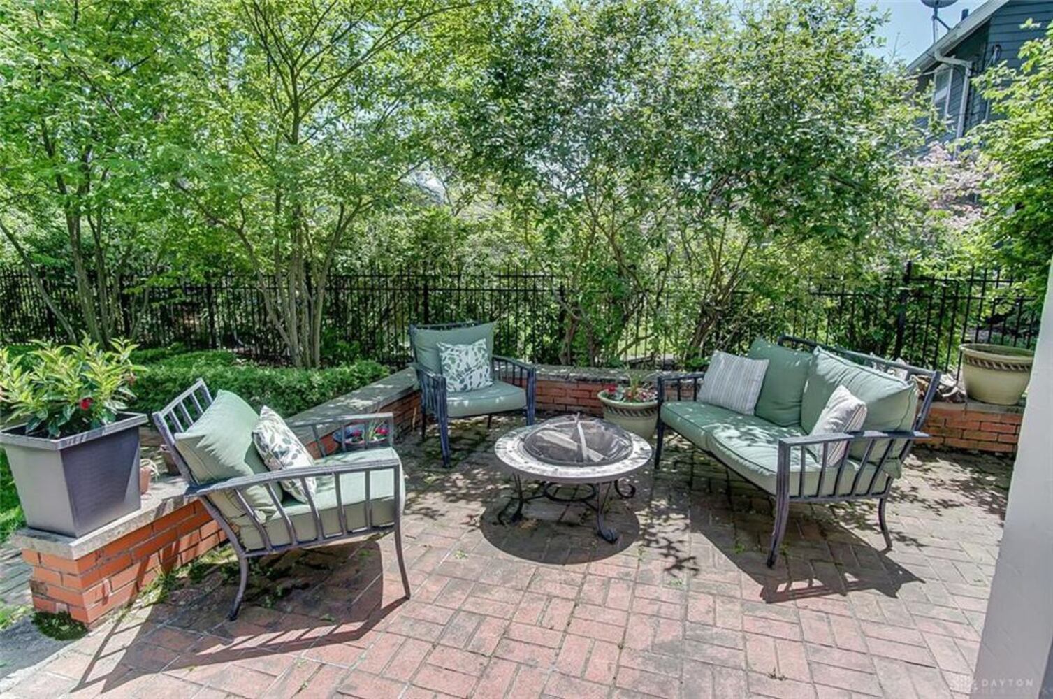 PHOTOS: Luxury Oakwood colonial home on market