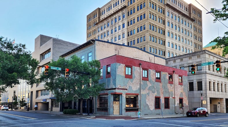 Hamilton is being asked to provide a tax abatement for Tandem Ventures, LLC, which proposes to renovate a vacant building in downtown for eight upper floor apartments and a fine dining restaurant at 20 and 26 S. Third St. The estimated project cost is $3.94 million. NICK GRAHAM/STAFF