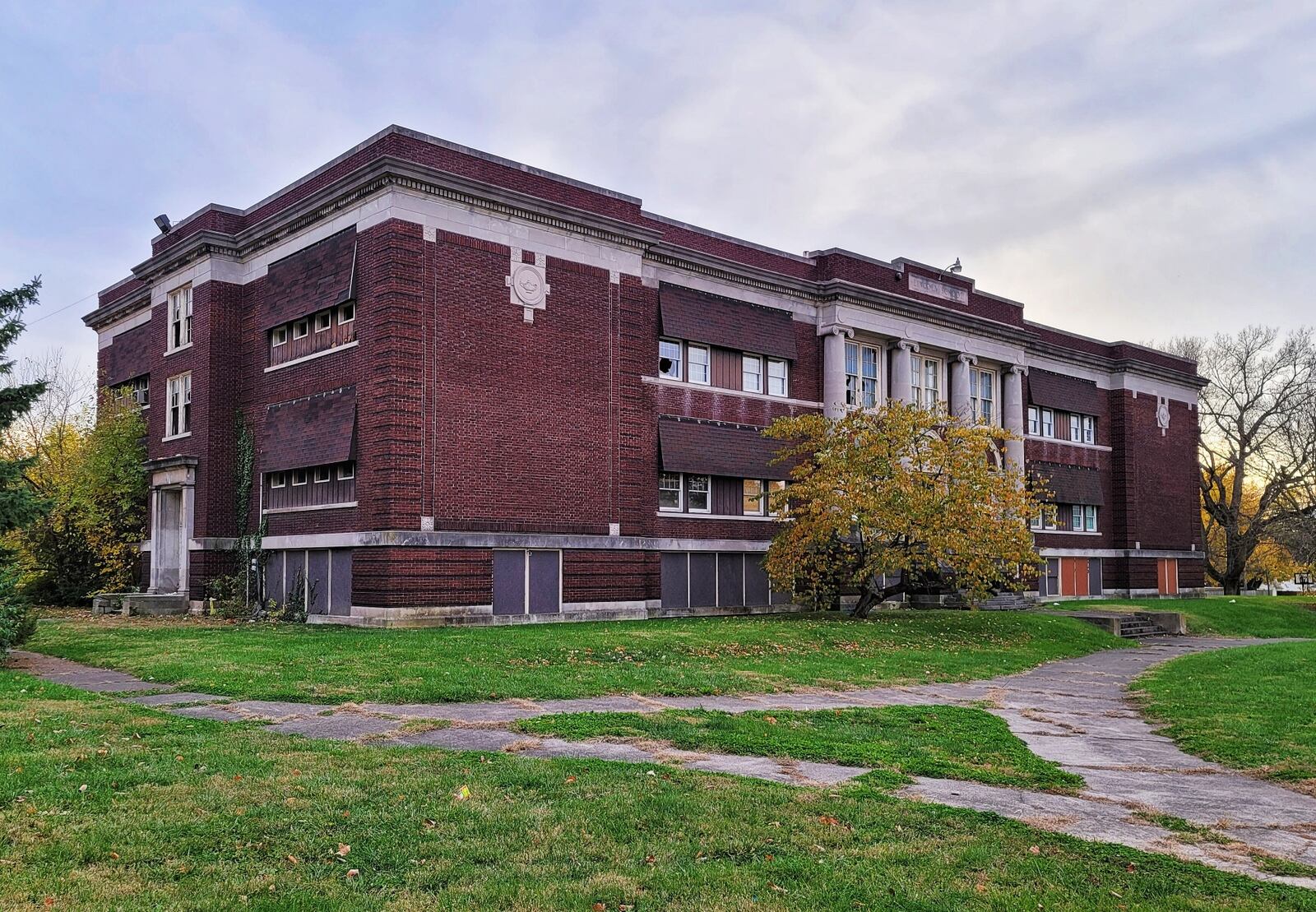 Lincoln School is expected to be demolished after final federal reviews are completed. The demolition is expected to happen by the end of the year, city officials said. NICK GRAHAM/STAFF