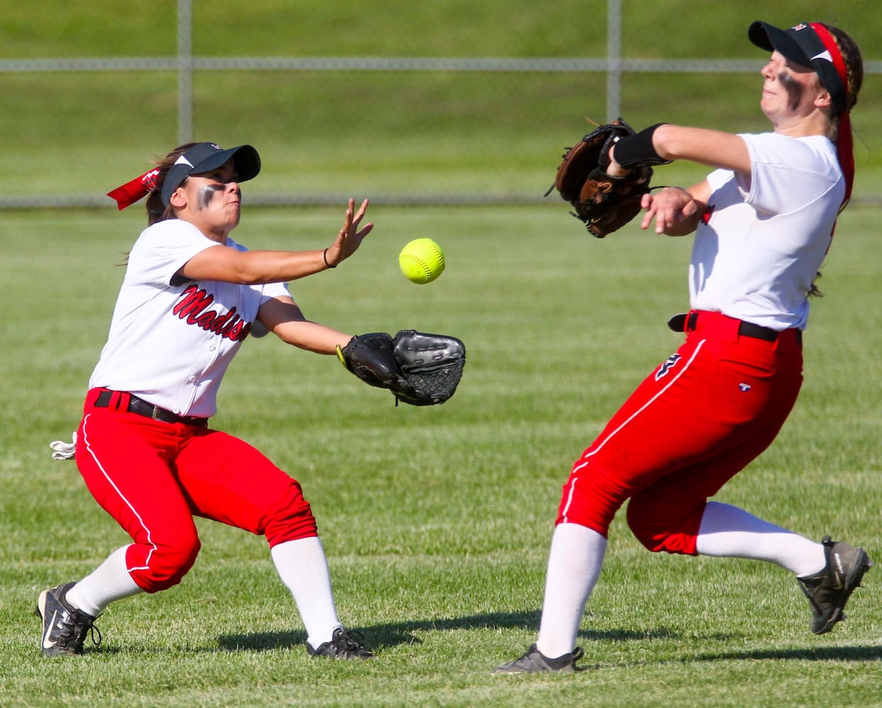 PHOTOS Madison vs Carlisle softball