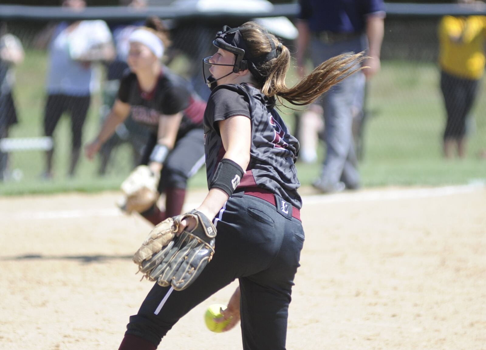 Lebanon’s Kat Frank delivers a pitch during a Division I regional semifinal against Lakota West on May 23 at Centerville. MARC PENDLETON/STAFF