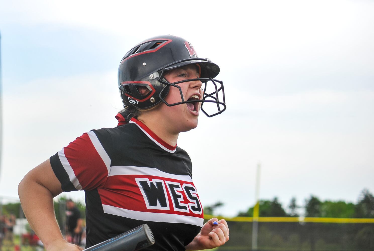 Lakota West beats Fairfield in D-1 district softball championship