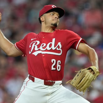 Cincinnati Reds pitcher Chase Burns throws during the second inning of a baseball game against the Los Angeles Dodgers, Monday, July 28, 2025, in Cincinnati. (AP Photo/Carolyn Kaster)