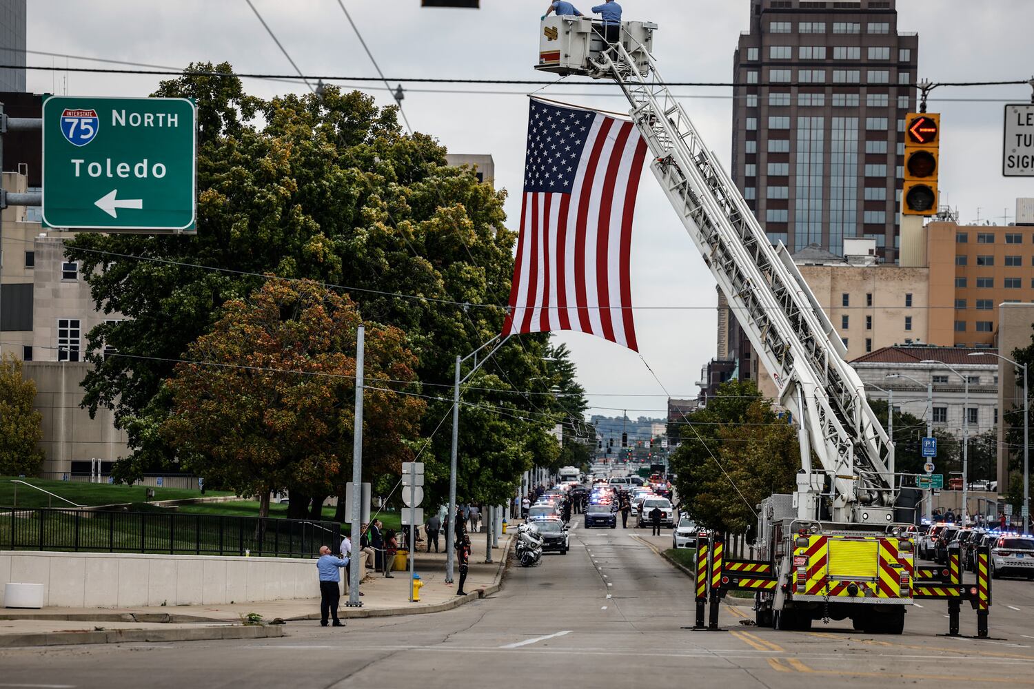 Escort forms for fallen Richmond officer