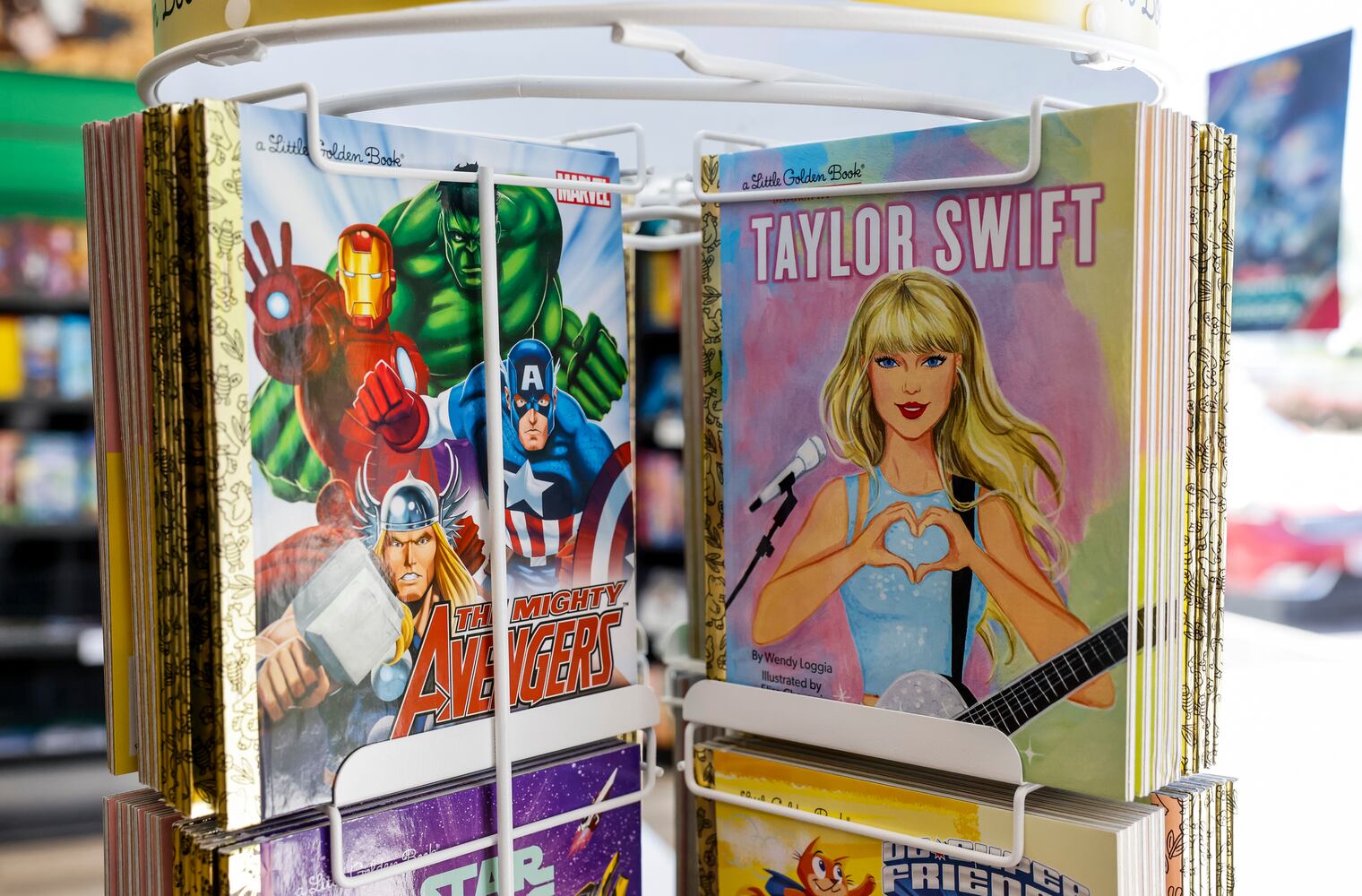 042524 Crooked Dog Comics Middletown