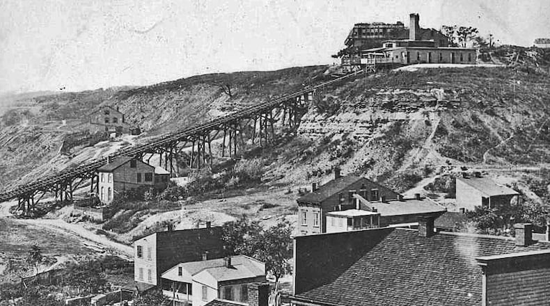 The Lookout House a food and drinking establishment, located at the top of Mt. Auburn in Cincinnati. Photo courtesy of the Public Library of Cincinnati & Hamilton County.