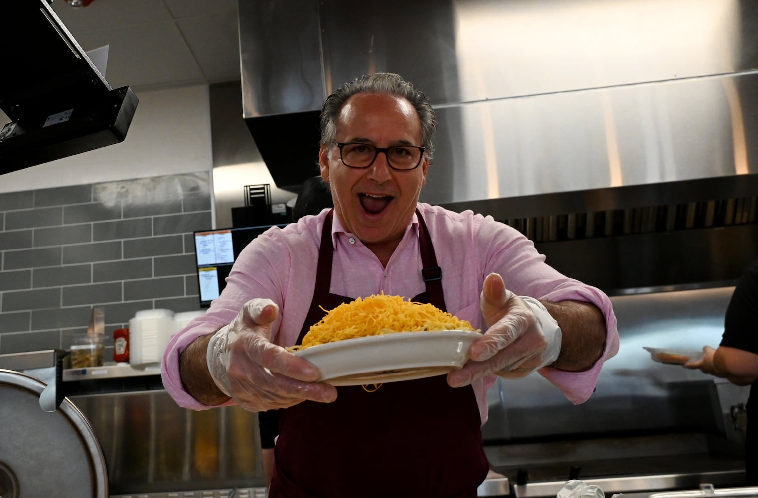 New Gold Star restaurant opens in Hamilton