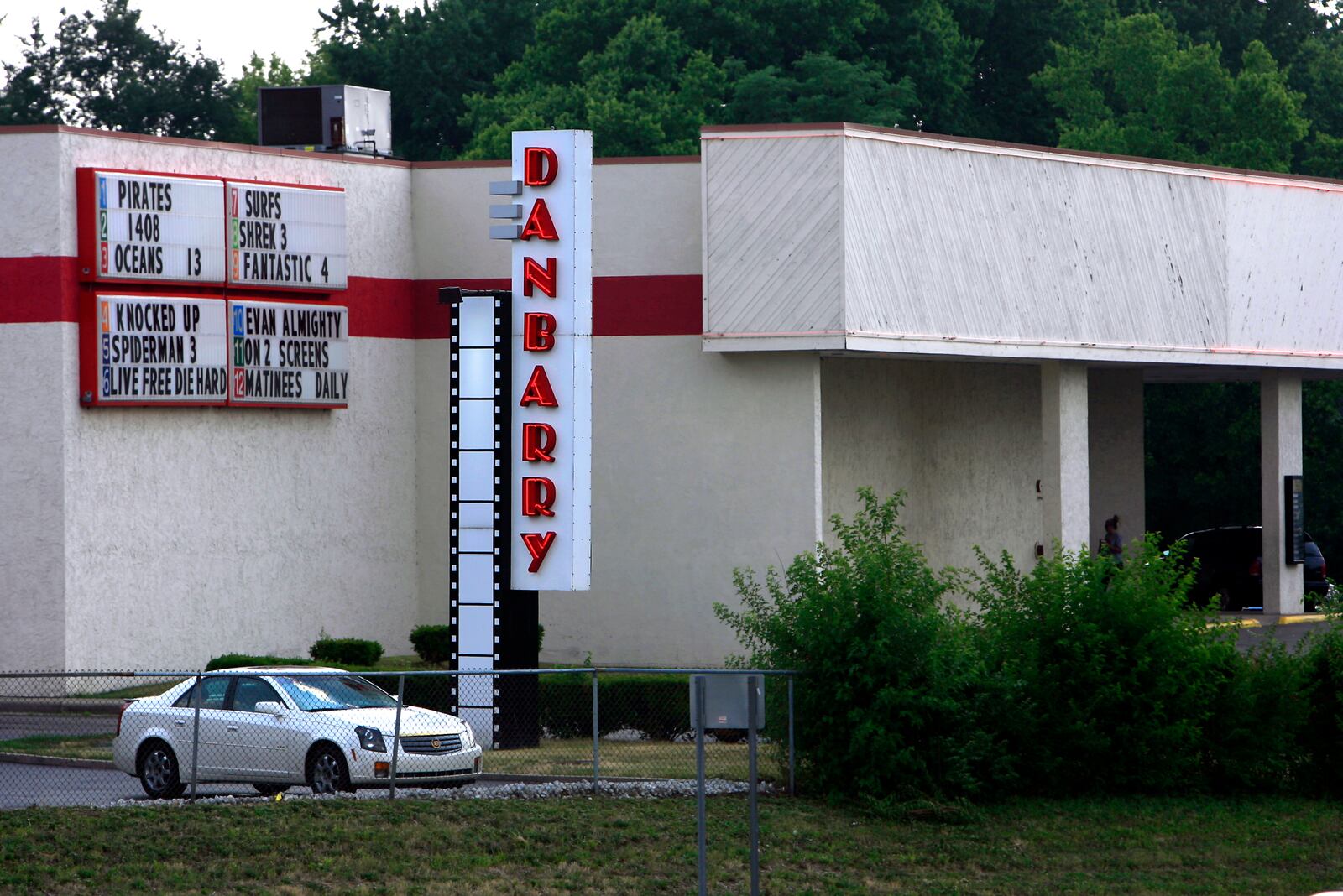 Danbarry Cinemas in Middletown on June 27, 2007. (FILE PHOTO)