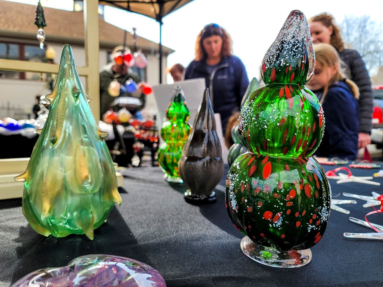 120521 German Village Christmas Walk