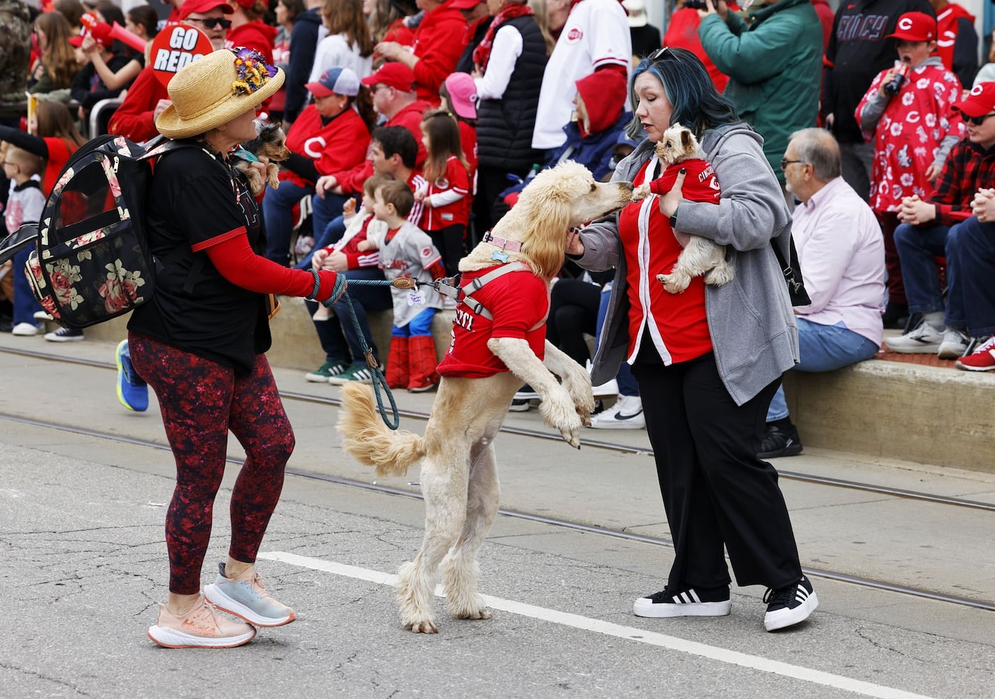 032725 Reds Parade