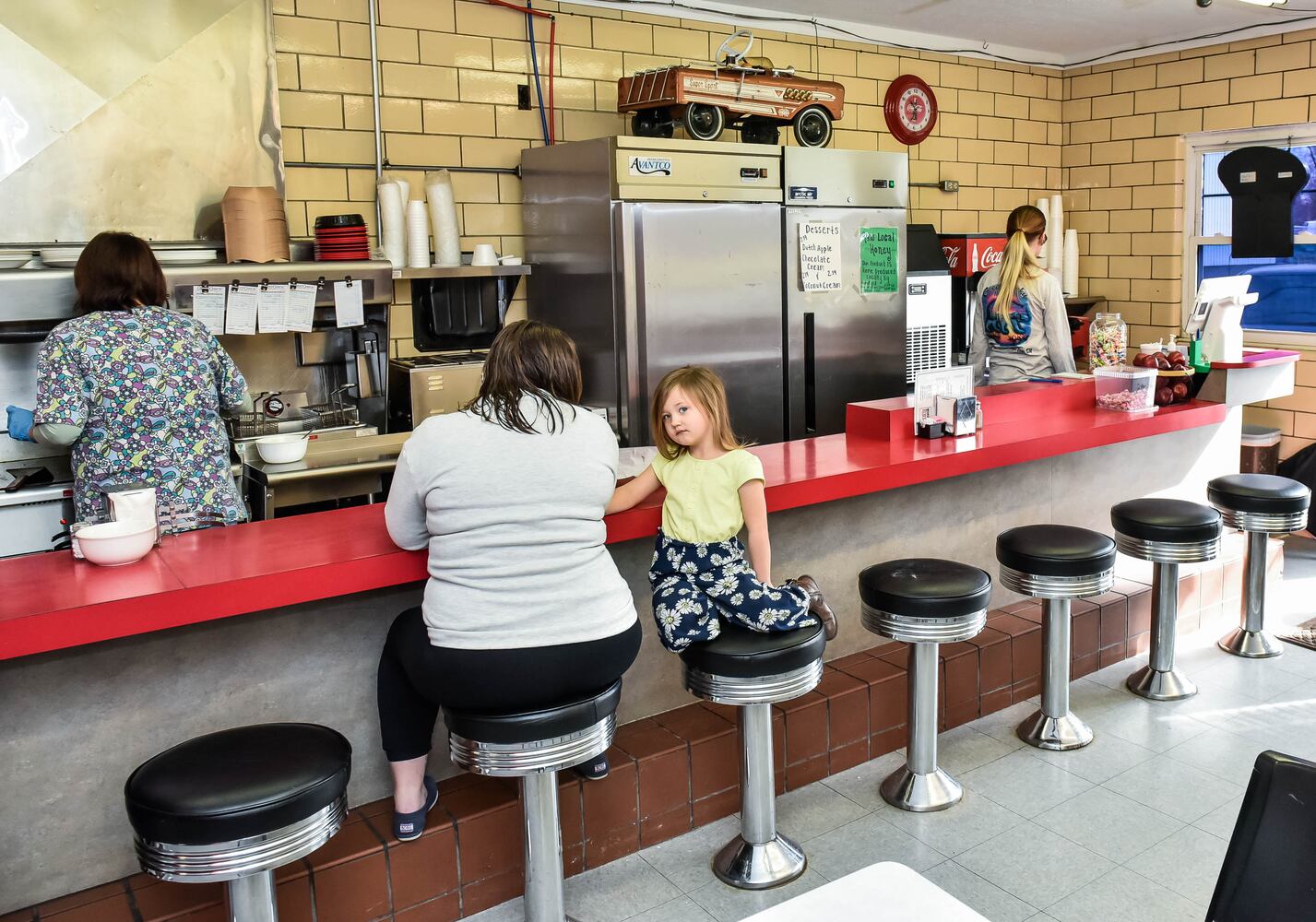 Red's Hamburger Shop open under new ownership in New Miami