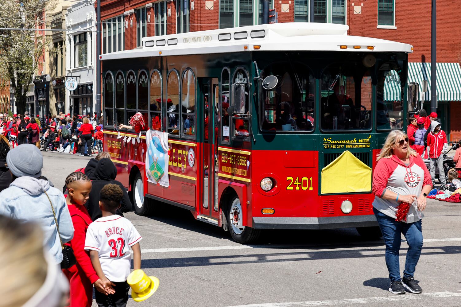 033023 Reds Parade
