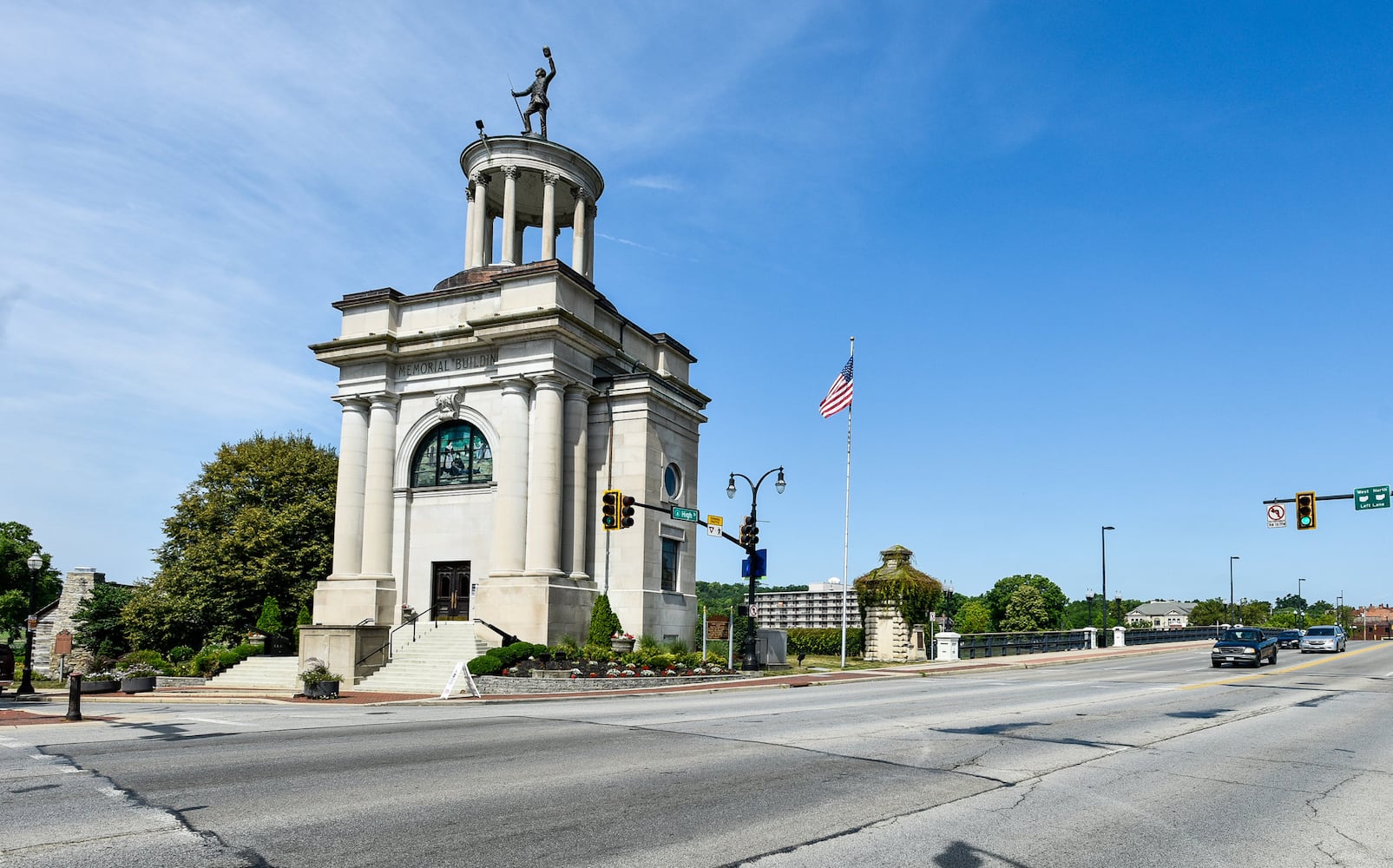 Soldiers, Sailors and Pioneers Monument in Hamilton