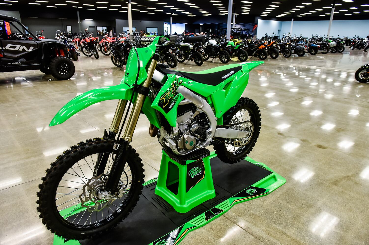 Octane Outlet motorcycle and powersports dealer now open in Middletown