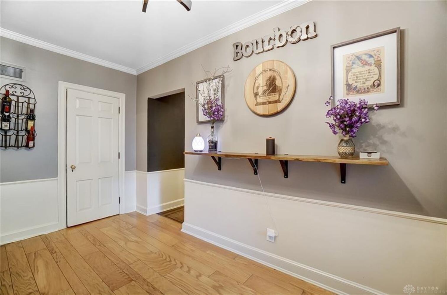 PHOTOS: Georgian Colonial in Oakwood listed for $769K