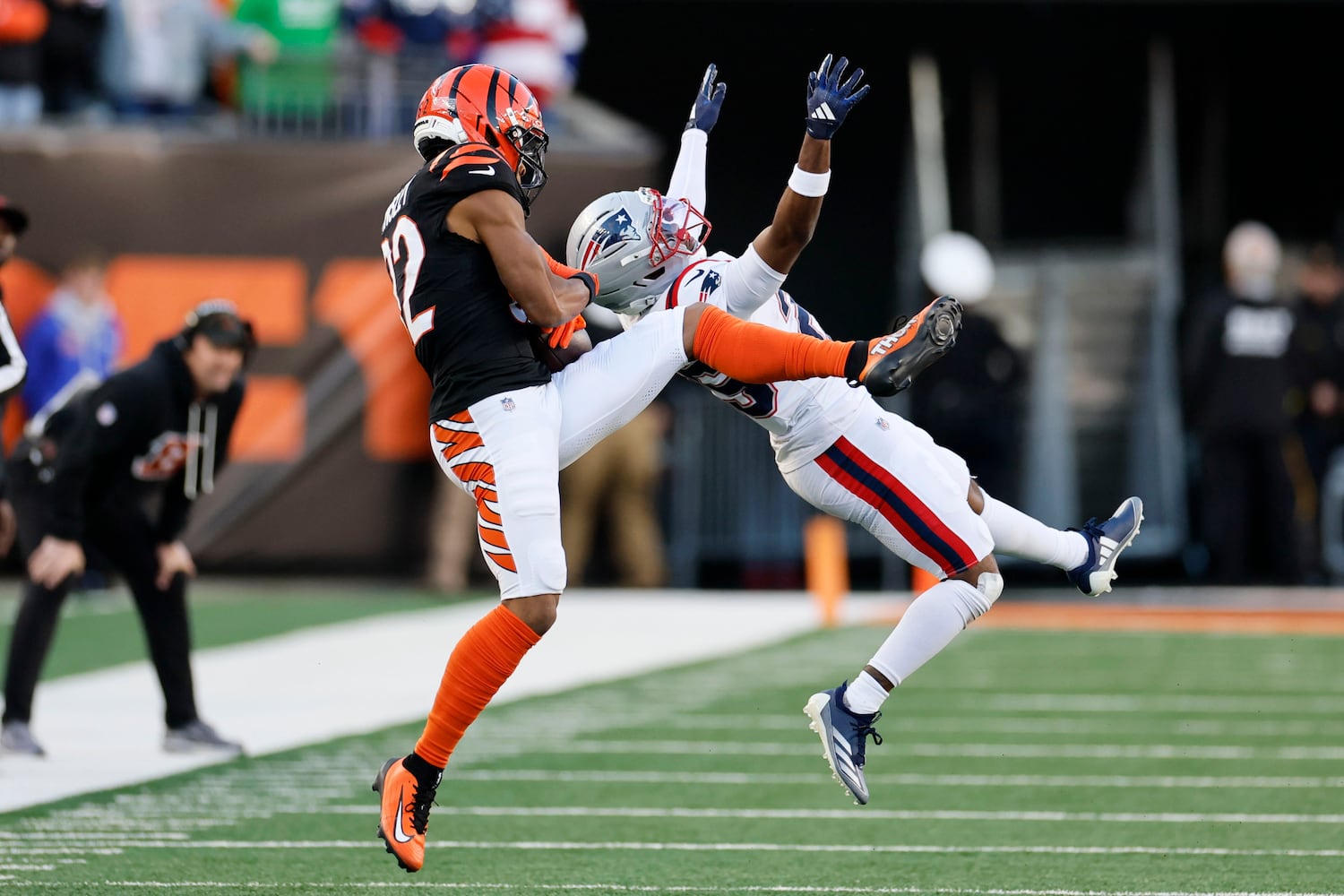 Patriots Bengals Football