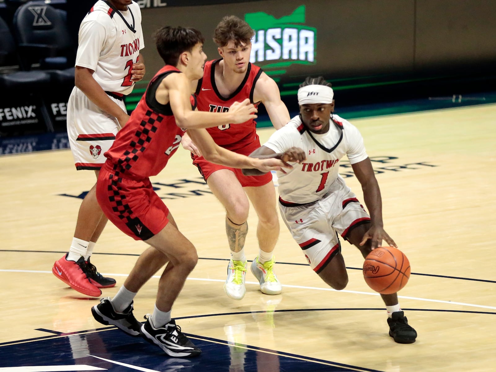 Trotwood senior Je'Carious Reaves looks to drive into the lane during a Division III regional semifinal game Tuesday, March 10, 2026, at the Cintas Center in Cincinnati. Trotwood won 46-44. STEVEN WRIGHT / STAFF