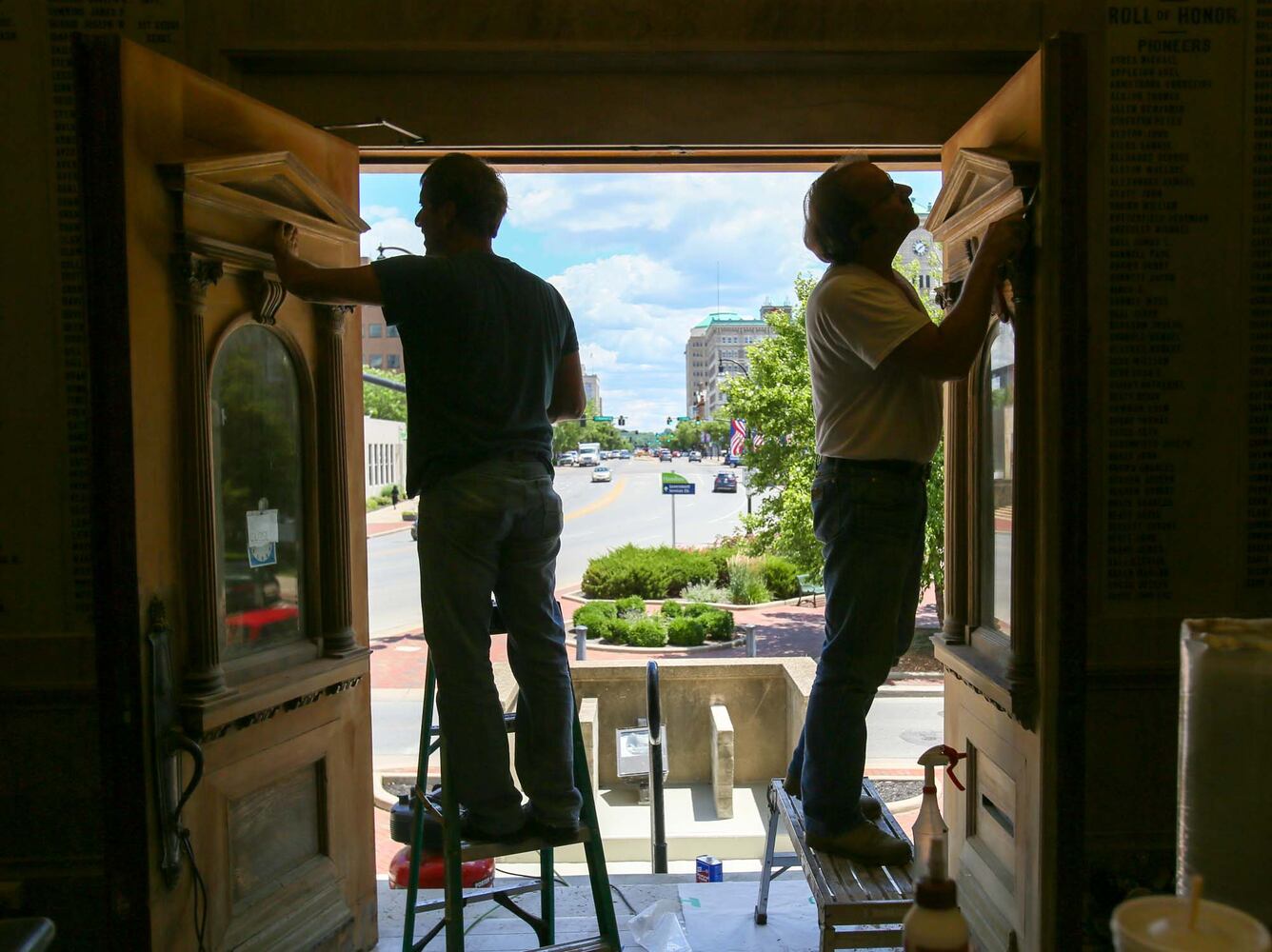 PHOTOS Soldiers, Sailors and Pioneers Monument