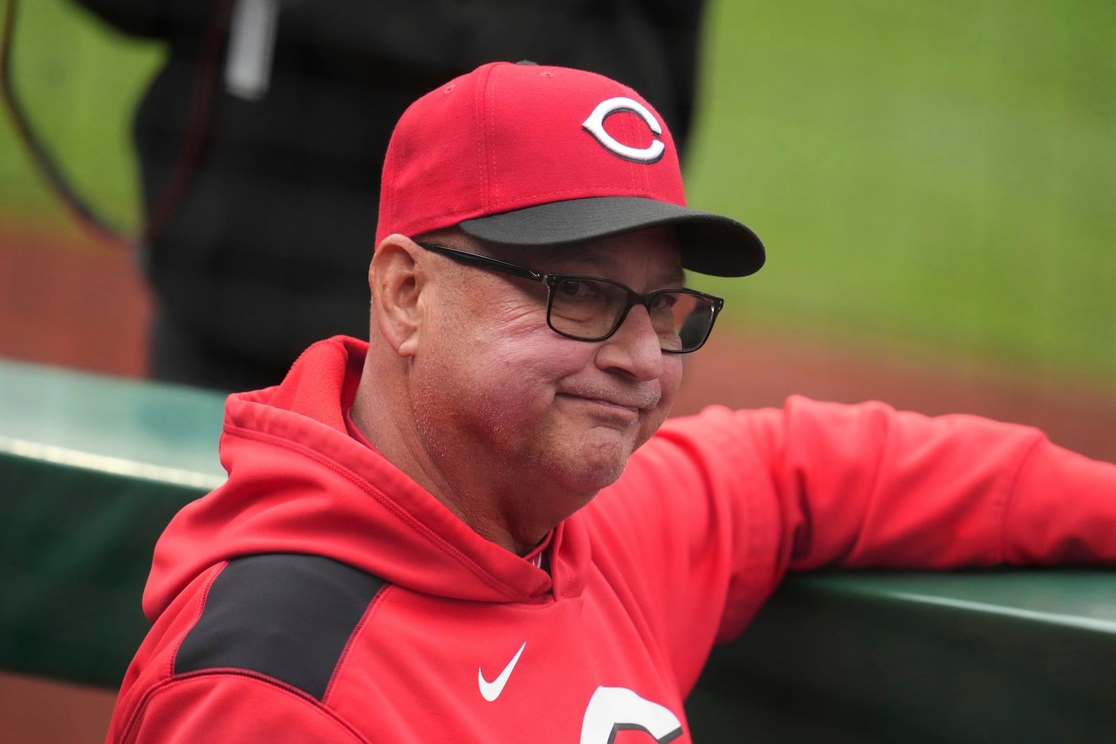 Cincinnati Reds manager Terry Francona stands in the dugout before a baseball game against the Pittsburgh Pirates in Pittsburgh, Tuesday, May 20, 2025. (AP Photo/Gene J. Puskar)