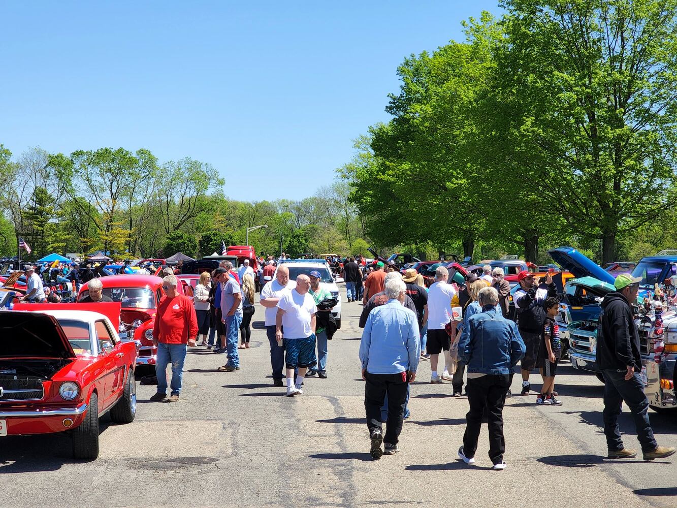 050822 Shriners car show